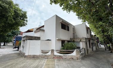 Venta Casa 4 ambs garaje y terraza en Parque Avellaneda