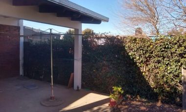 Casa en venta - 1 Dormitorio 1 Baño - 300Mts2 - Melchor Romero