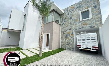 ¡Casa Moderna con Alberca y Jardín en Oaxtepec – Tu Hogar Ideal en el Paraíso de