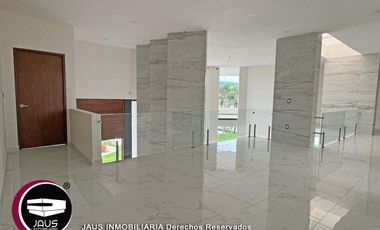Residencia en Venta en Lomas de Cocoyoc