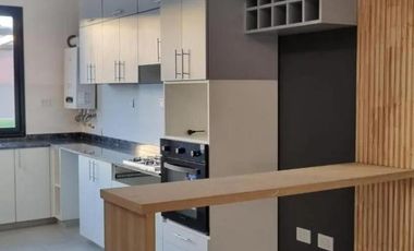 Casa en venta - 2 Dormitorios 2 Baños - 100Mts2 - Córdoba