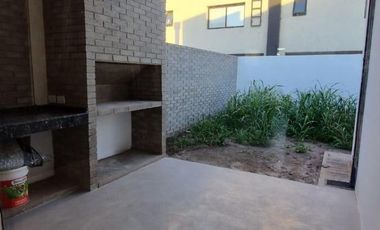 Casa en venta - 2 Dormitorios 2 Baños - 100Mts2 - Córdoba