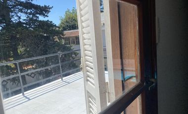 CASA EN VENTA CON PILETA Y DEPARTAMENTOS EN MAR DE AJO