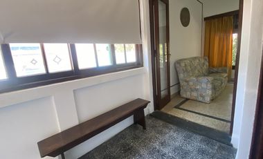 CASA EN VENTA CON PILETA Y DEPARTAMENTOS EN MAR DE AJO