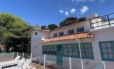 CASA EN VENTA CON PILETA Y DEPARTAMENTOS EN MAR DE AJO
