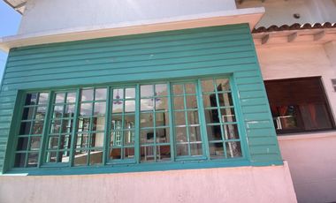CASA EN VENTA CON PILETA Y DEPARTAMENTOS EN MAR DE AJO