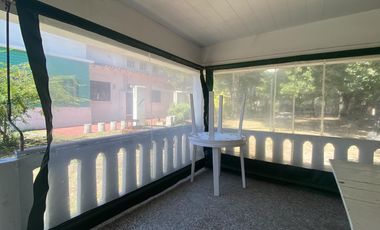 CASA EN VENTA CON PILETA Y DEPARTAMENTOS EN MAR DE AJO