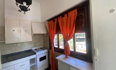 CASA EN VENTA CON PILETA Y DEPARTAMENTOS EN MAR DE AJO