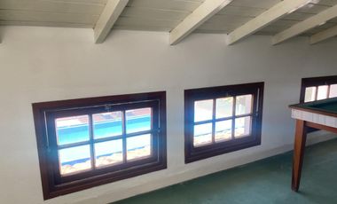 CASA EN VENTA CON PILETA Y DEPARTAMENTOS EN MAR DE AJO