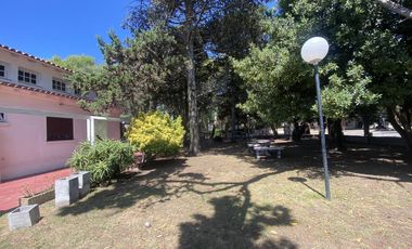 CASA EN VENTA CON PILETA Y DEPARTAMENTOS EN MAR DE AJO