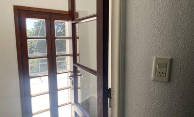CASA EN VENTA CON PILETA Y DEPARTAMENTOS EN MAR DE AJO