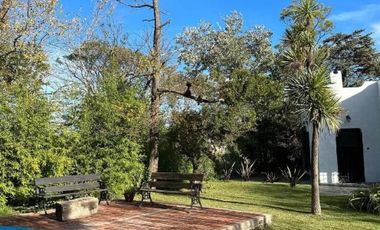 Casa en venta - 2 Dormitorios 2 Baños - Cochera - 700Mts2 - Necochea