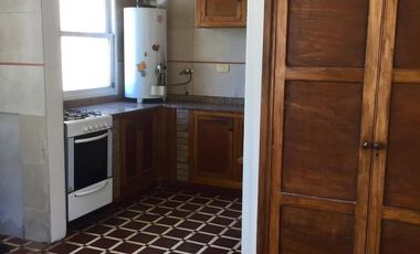 Casa 3 ambientes en Cangallo 170