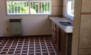 Casa 3 ambientes en Cangallo 170