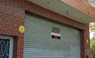 CASA, LOCAL Y DEPOSITO
