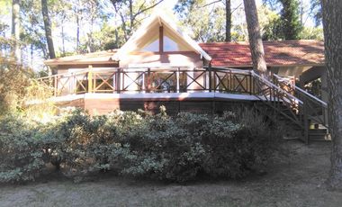 Cod 381 VENTA  3 hab/2 baños USD 250.000