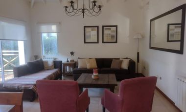 Cod 381 VENTA  3 hab/2 baños USD 250.000