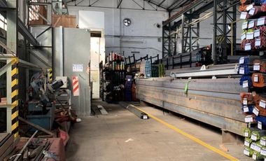 Excelente establecimiento Industrial, 1023 m2 cubiertos