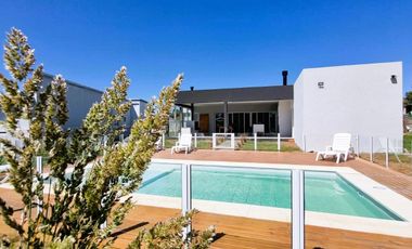 Casa en Venta Costa Esmeralda