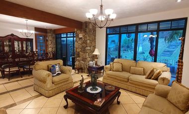 SE VENDE RESIDENCIA EN FRACCIONAMIENTO BUGAMBILIAS PRIMERA SECCION