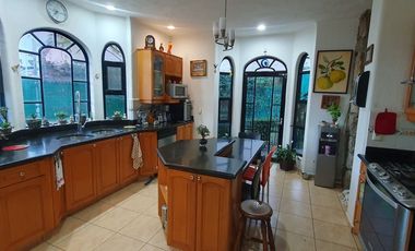 SE VENDE RESIDENCIA EN FRACCIONAMIENTO BUGAMBILIAS PRIMERA SECCION