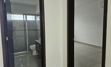 Casa en venta en colima norte con Recámara en planta baja.