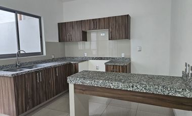 Casa en venta en colima norte con Recámara en planta baja.