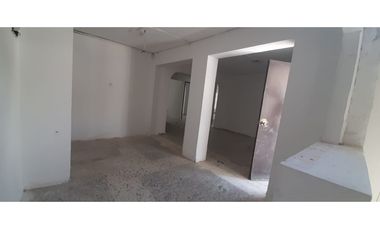 Se arrienda casa comercial en la Av. del Libertador, Sta Mta