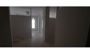 Se arrienda casa comercial en la Av. del Libertador, Sta Mta