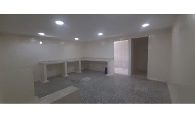 Se arrienda casa comercial en la Av. del Libertador, Sta Mta