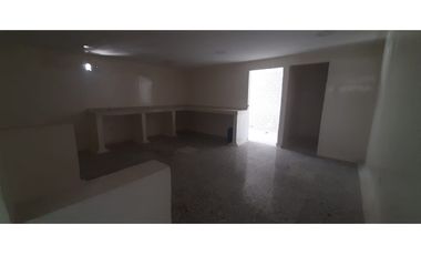 Se arrienda casa comercial en la Av. del Libertador, Sta Mta