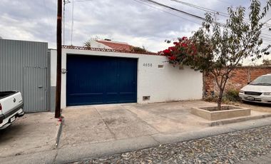 ¡Casa en Venta en Huentitán el Alto, Guadalajara. – Diseño Moderno