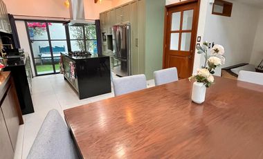 ¡Casa en Venta en Huentitán el Alto, Guadalajara. – Diseño Moderno