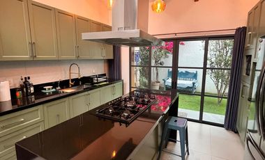 ¡Casa en Venta en Huentitán el Alto, Guadalajara. – Diseño Moderno