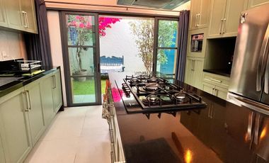 ¡Casa en Venta en Huentitán el Alto, Guadalajara. – Diseño Moderno