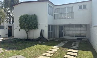 Venta de Casa en Esquina en  La Florida Naucalpan