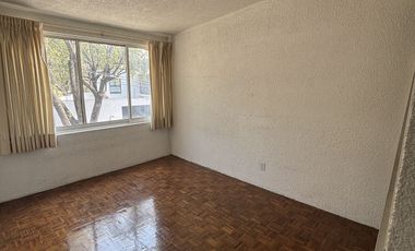 Venta de Casa en Esquina en  La Florida Naucalpan