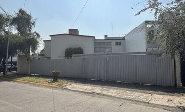 Venta de Casa en Esquina en  La Florida Naucalpan