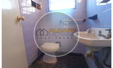 Se Vende Casa multifamiliar lote 8,66 x 24 mts Ramos Mejia, se acepta permuta departamento!!