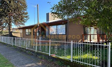 Casa en Venta en 5 de Abril esquina Bilbao