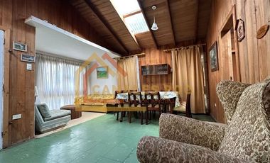 Casa en Venta en Rafael Mera con Catriñir