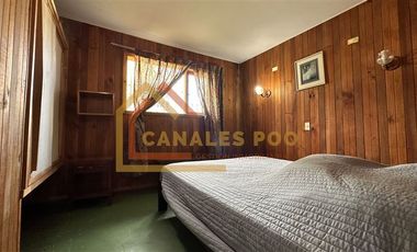 Casa en Venta en Rafael Mera con Catriñir