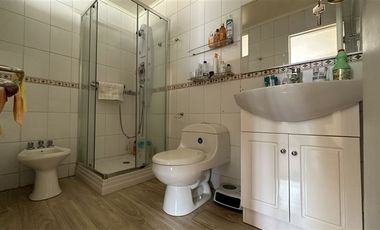 Casa en Venta en 5 de Abril con Bilbao