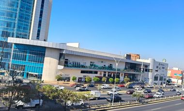 🚀 Oportunidad Única: Local Comercial en Plaza de Querétaro – 237 m²