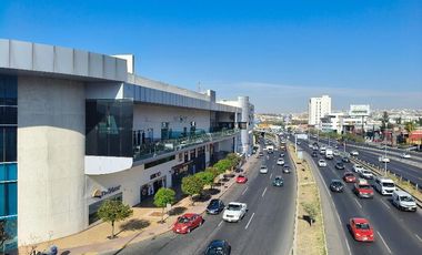 🚀 Oportunidad Única: Local Comercial en Plaza de Querétaro – 237 m²