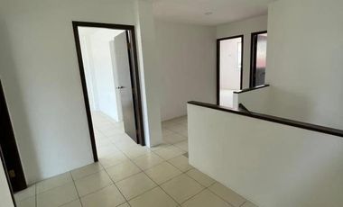 VENTA CASA  5 DORMT URB VILLA CLUB ETAPA NUEVAS (JLR)