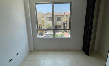 VENTA CASA  5 DORMT URB VILLA CLUB ETAPA NUEVAS (JLR)