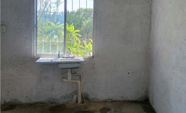 CASA EN VENTA EN ACAPATZINGO EN OBRA GRIS