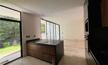 Casa nueva con 3 habitaciones equipada