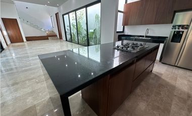 Se vende Casa de 385 m2 de Lujo en Bahía Principe